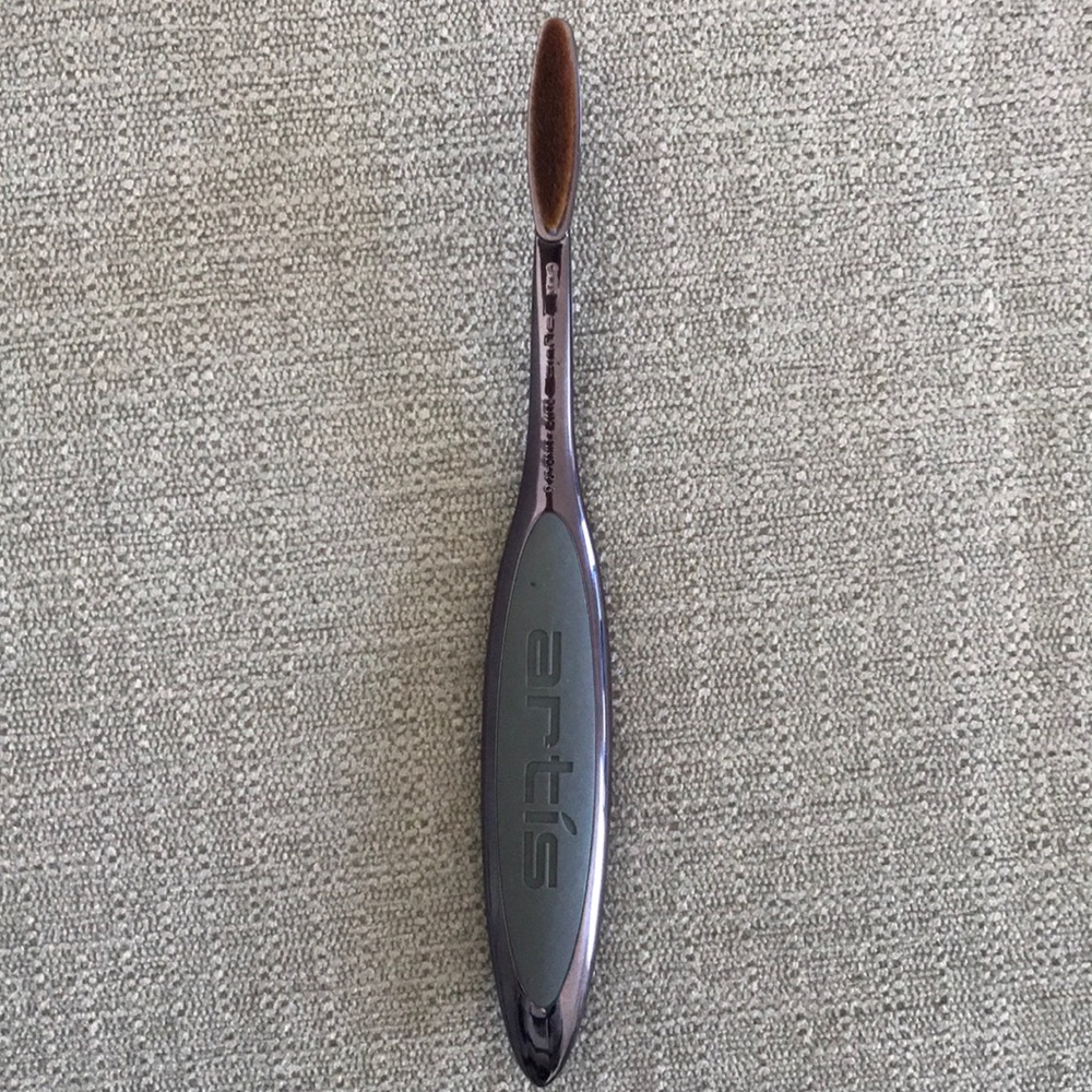 Artis Elite Smoke Linear 6 Brush